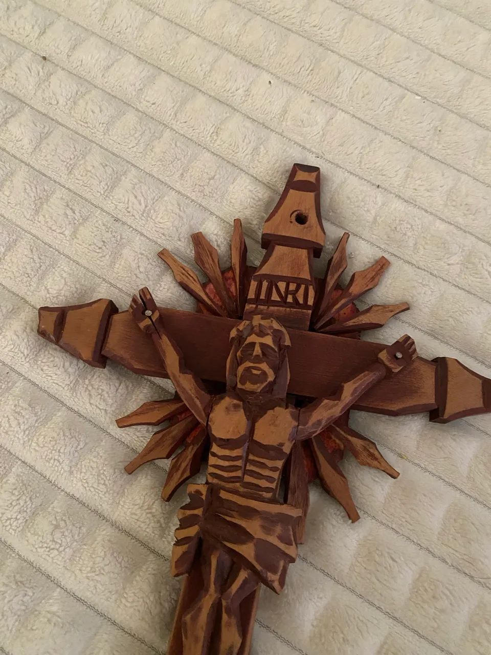 Crucifixo madeira - Foto 2