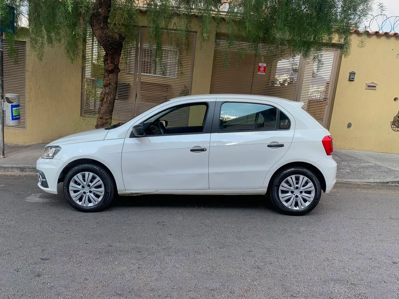 Volkswagen Gol GOL TRENDLINE 1.6 T.FLEX 8V 5P 2017