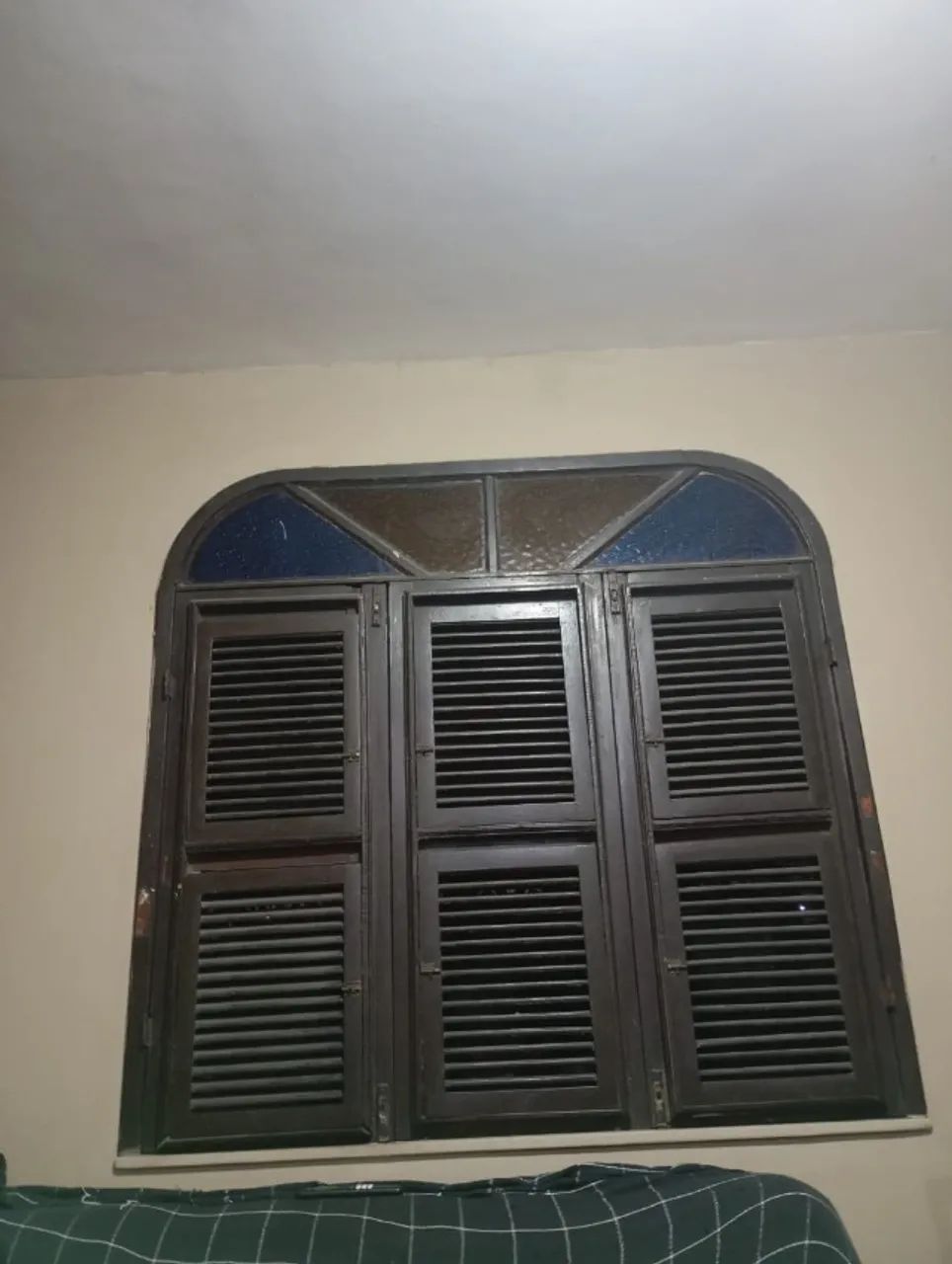 Janelão de Madeira com venesianas - Foto 3