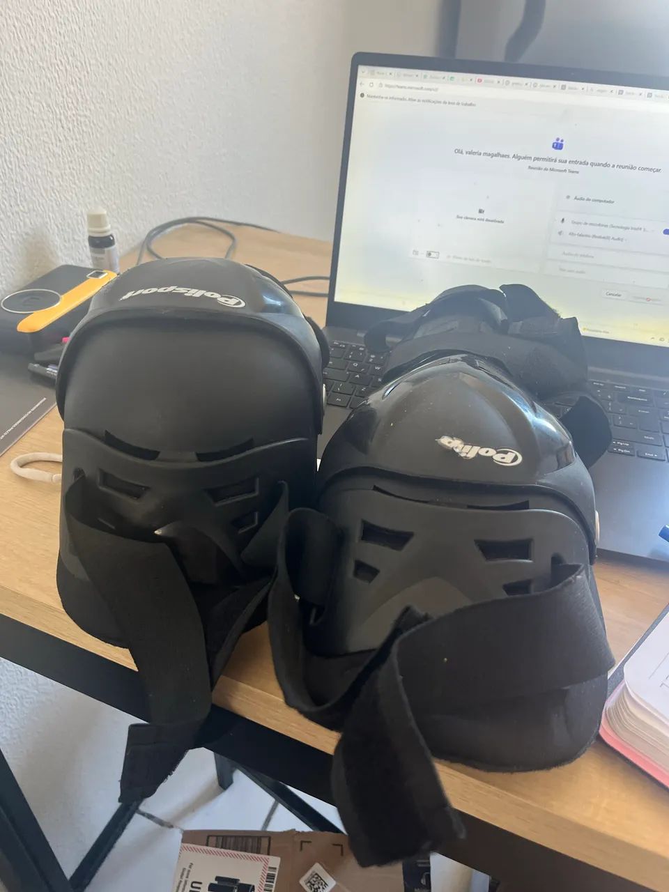 Joelheira para moto 