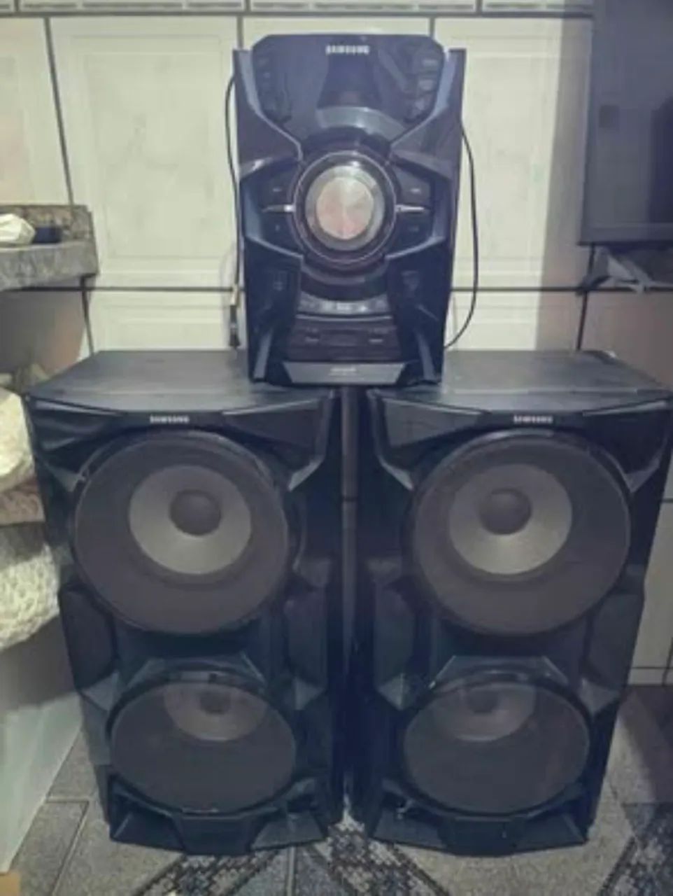 Som Samsung de 2.200 RMS de potência