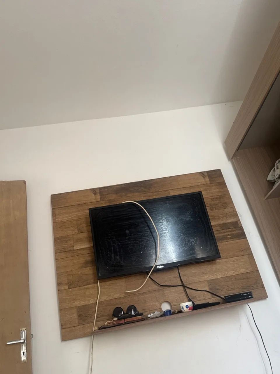 Mesa e painel  - Foto 2