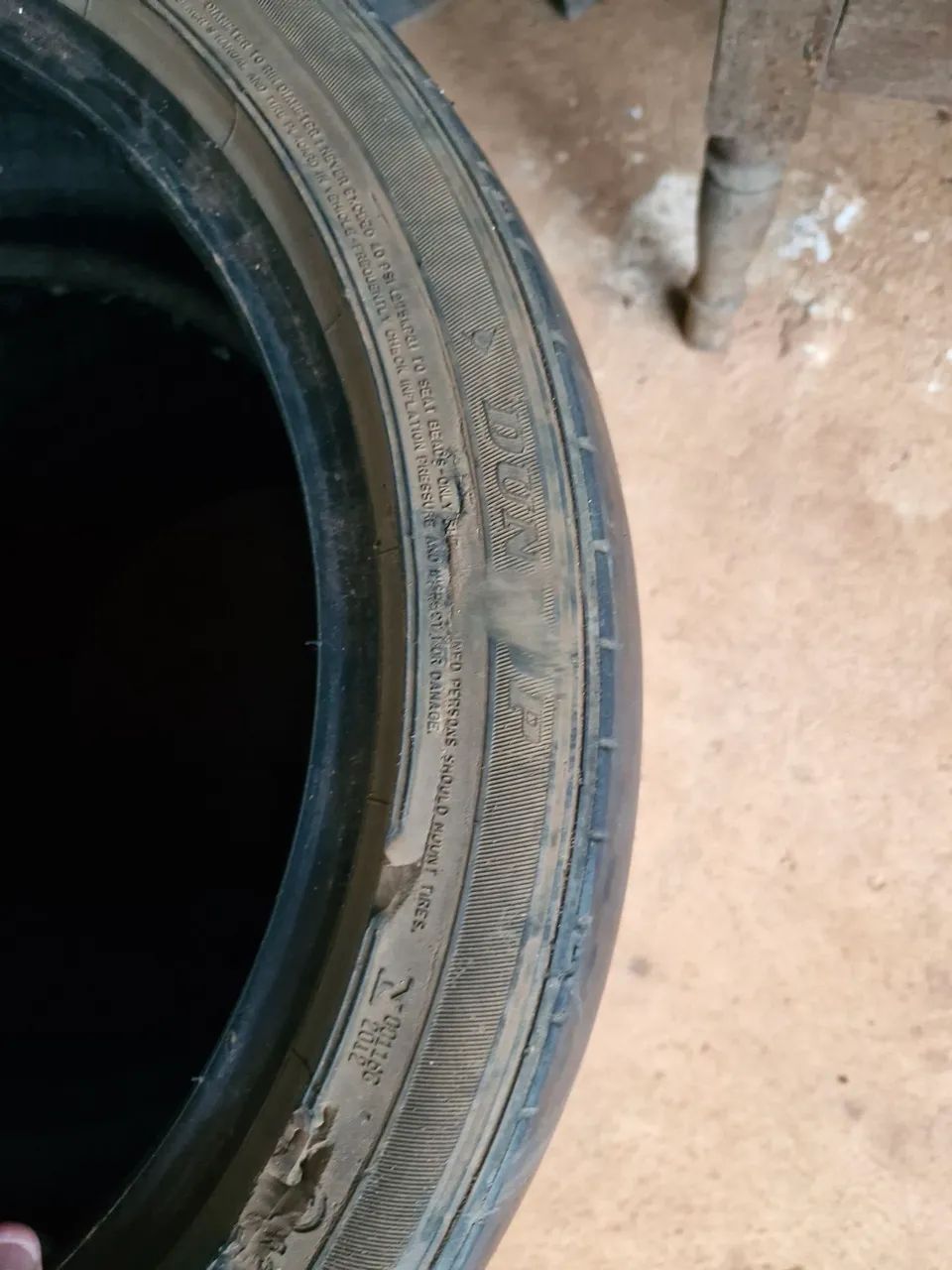 3 pneus R17  - Foto 4