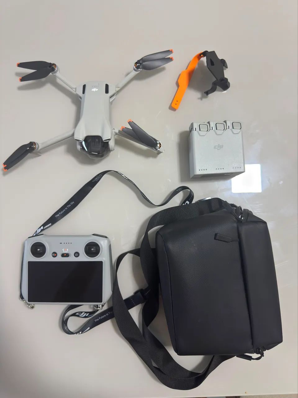Drone DJI Mini 3 Fly More Combo com controle DJI RC - Foto 3