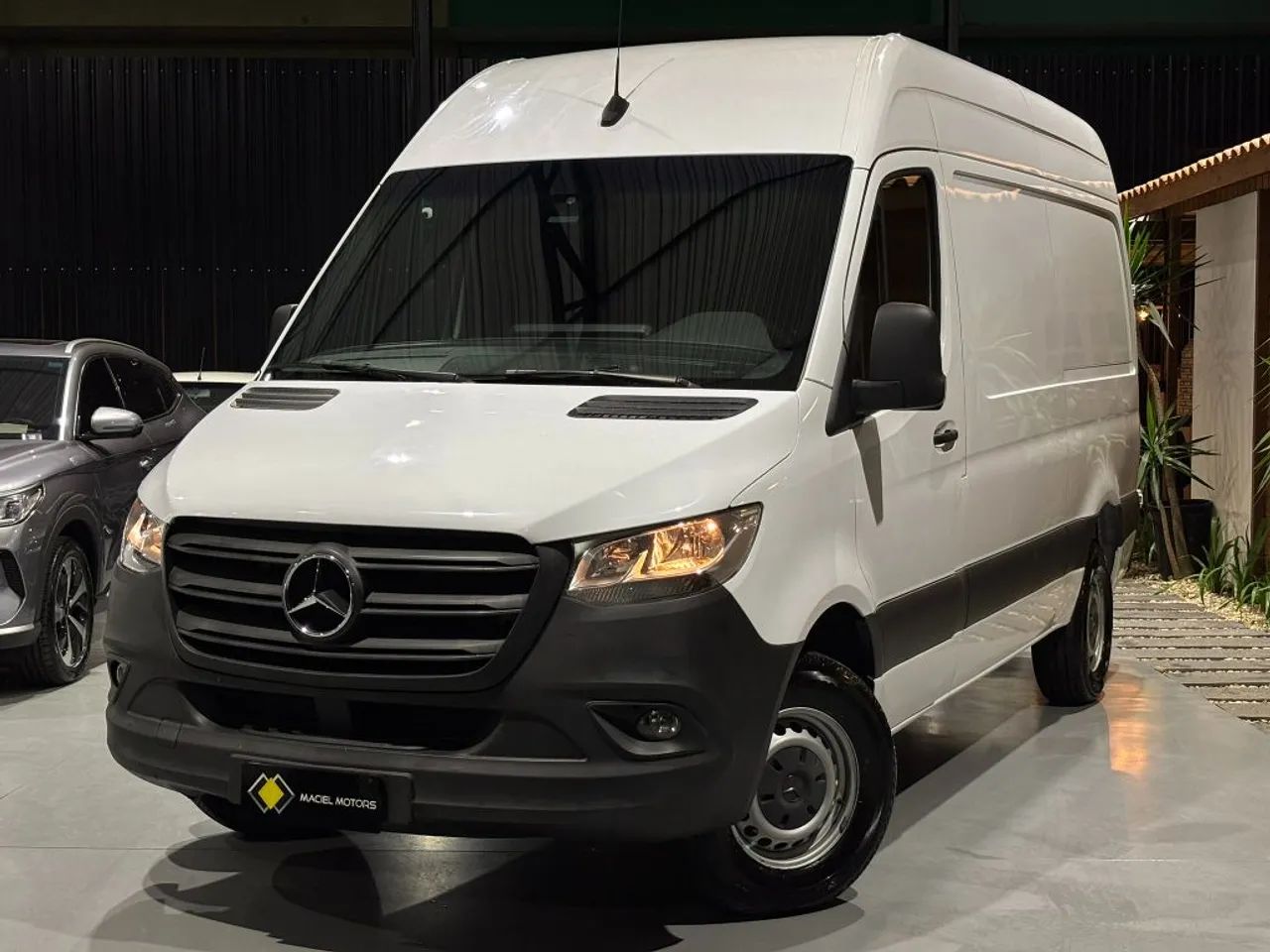 Mercedes-Benz Sprinter 416 FURGÃO LONGO T.A. 2.2 DIES. 2021
