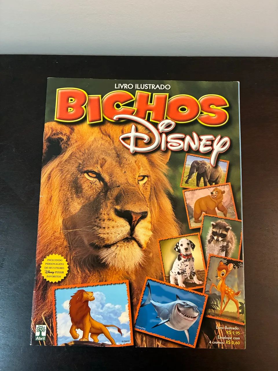 Álbum de figurinhas Bichos Disney