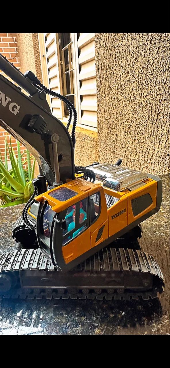 Escavadeira de controle remoto 65579504130561123