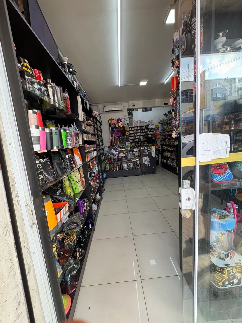 Vendo Tabacaria Montada (ótima localização) - Foto 3