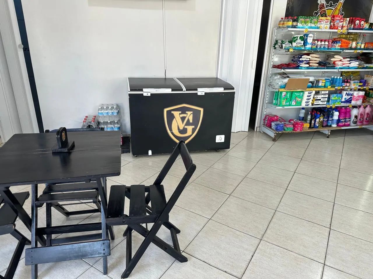Vendo comércio completo, Aceito moto como parte do negócio .