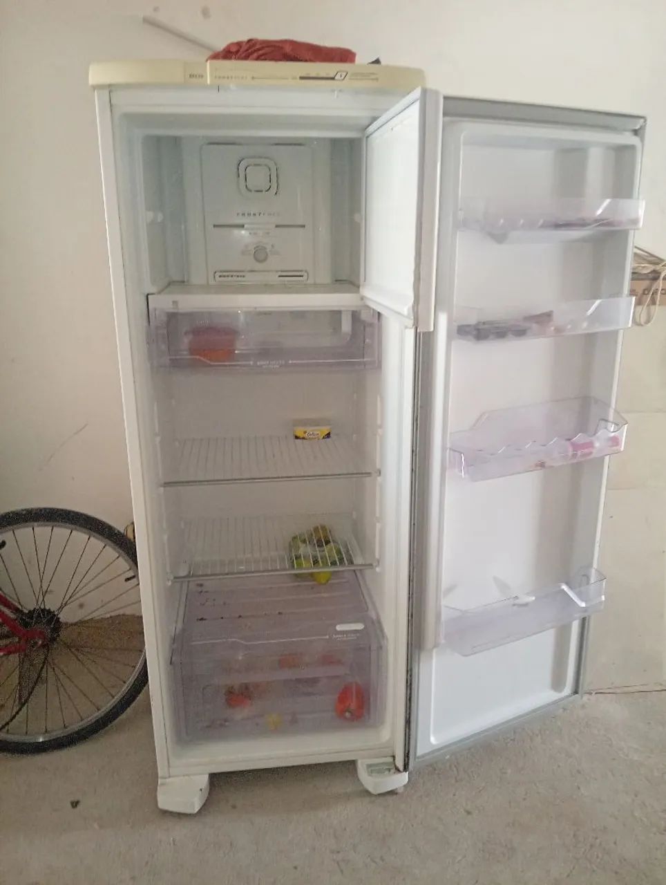 Geladeira Eletrolux frosfrie  - Foto 3