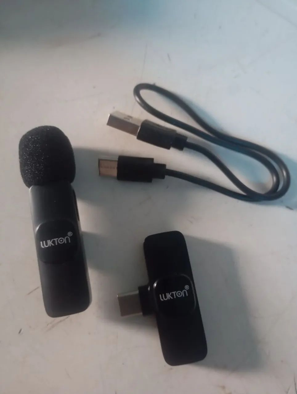 Microfone de Solapa Sem Fio Lukton para Celular (Novo na Caixa) ACEITO PROPOSTA!!! - Foto 2