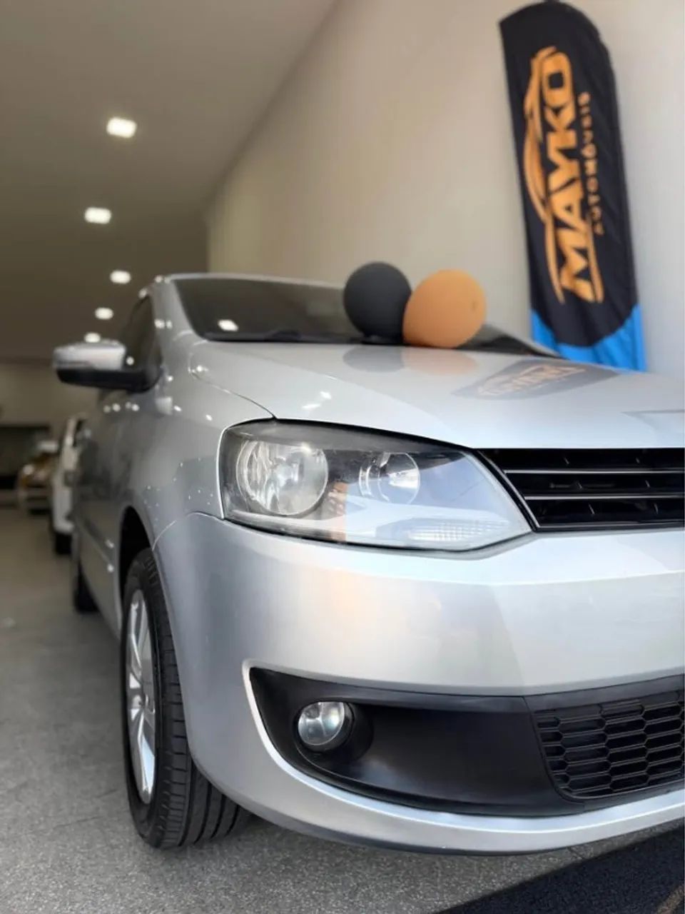 Volkswagen Fox 1.0 MI Total Flex 8V 5P 2011 - Foto 3