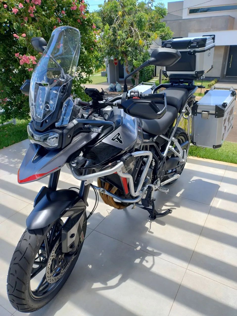 Vende Tiger 900 GT pro impecável, sem detalhes. - Foto 4