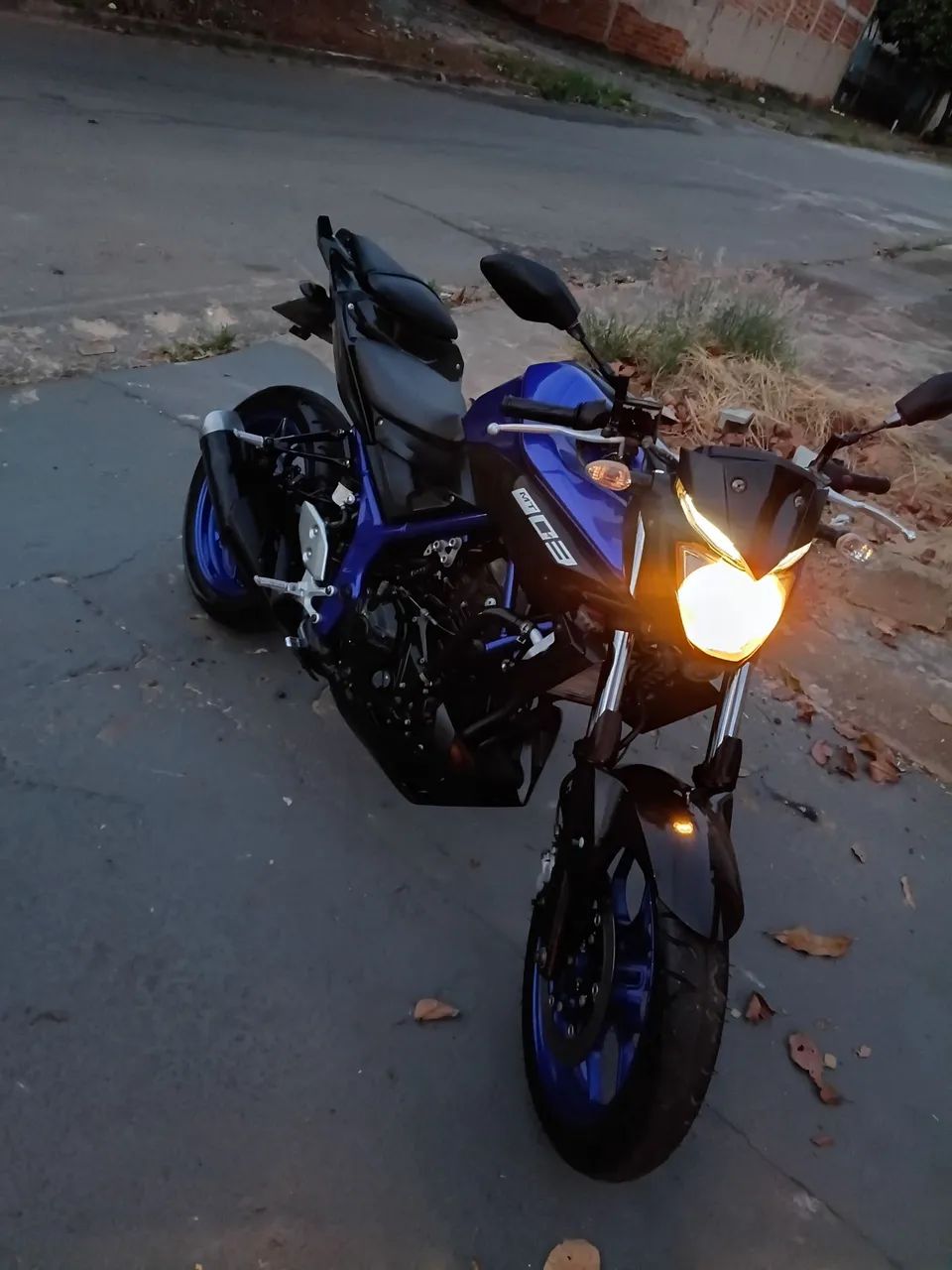 Moto MT 03 - Foto 5