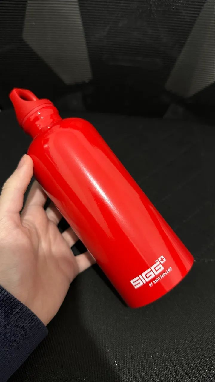 garrafa supreme sigg original - Foto 3
