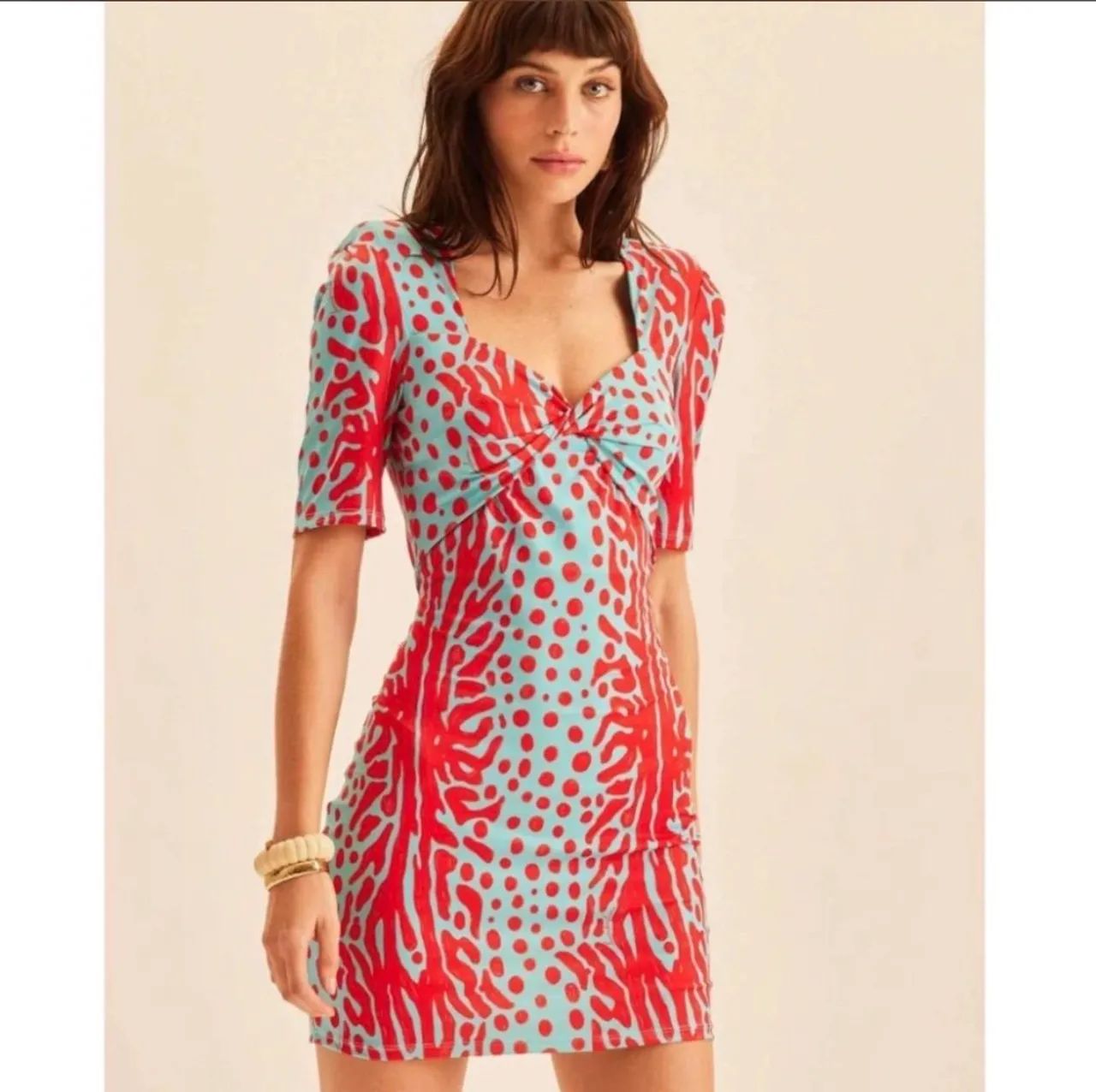 VESTIDO ESTAMPADO - lança perfume