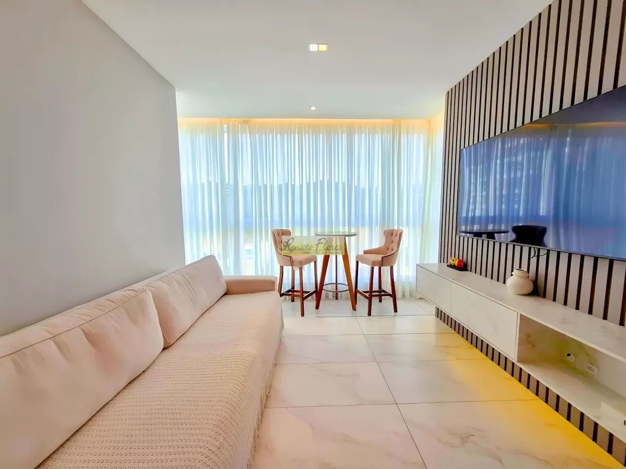 Apartamento com 2 suítes - Mobiliado - Foto 4