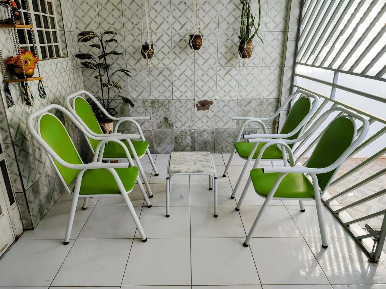 Cadeiras e centro para área externa