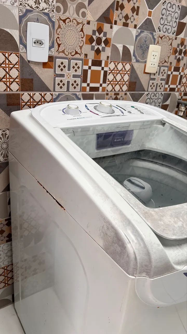 Máquina de lavar roupas 