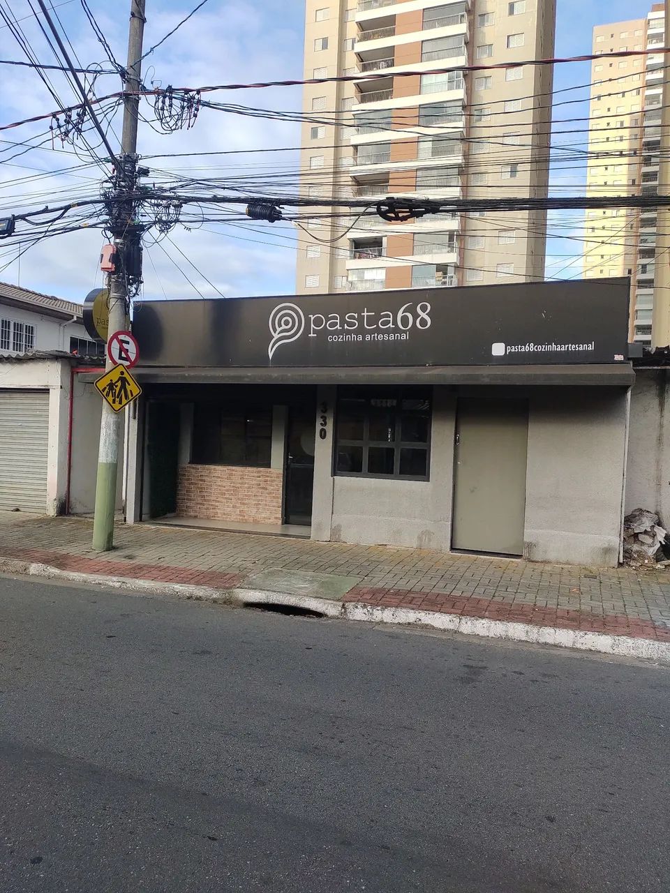 Vendo duas propriedades para pensão ou pousada 