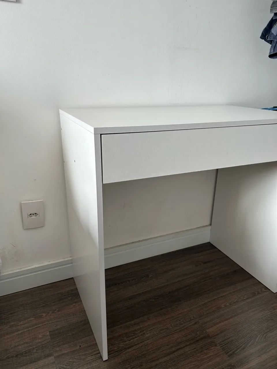 Mesa de trabalho ou estudo 
