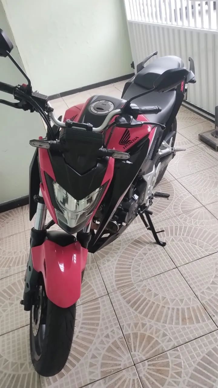 Cb 300F 2023  - Foto 2