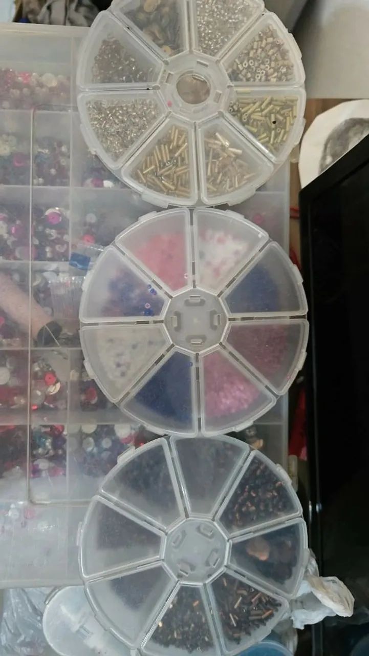 Pedraria para bordado, brincos e afins
