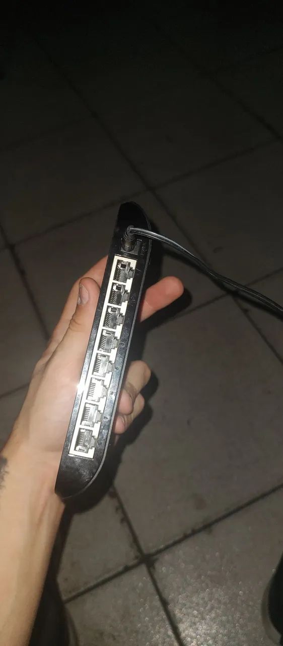 Desktop switch TP-Link 8-Port 10/100Mbps - Foto 3