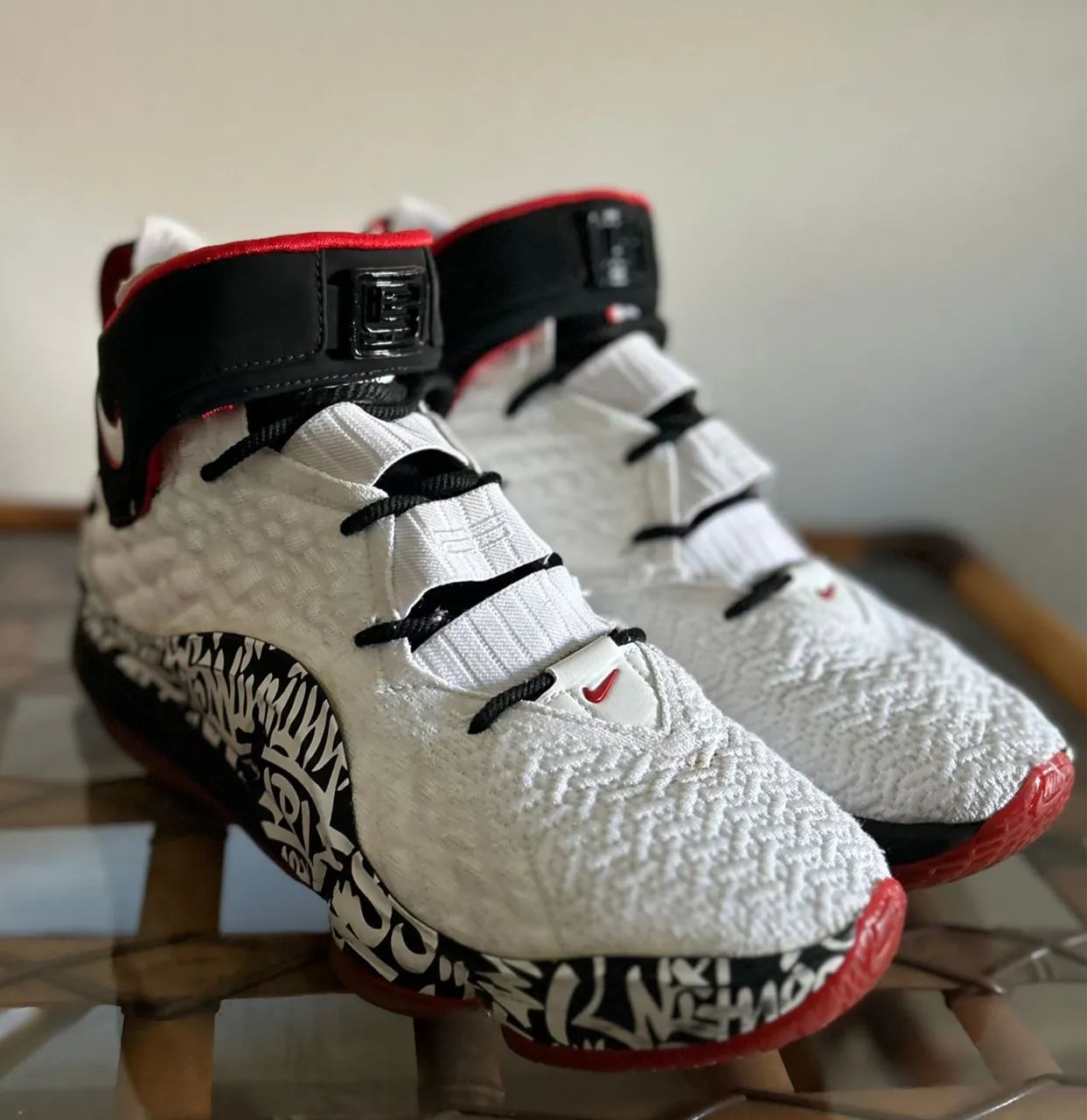 LeBron 17 Grafiiti - Foto 2