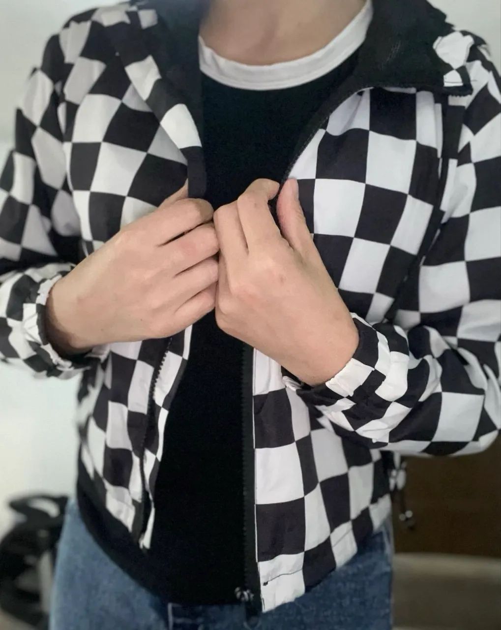 Jaqueta cropped Bluesteel corta vento