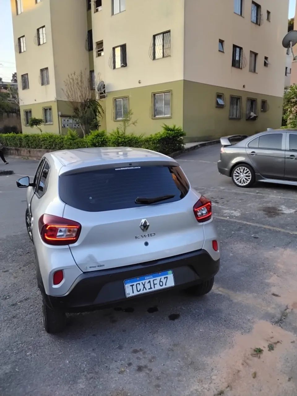 Renault Kwid Intense 1.0 Flex 12V 5P Mec. 2025