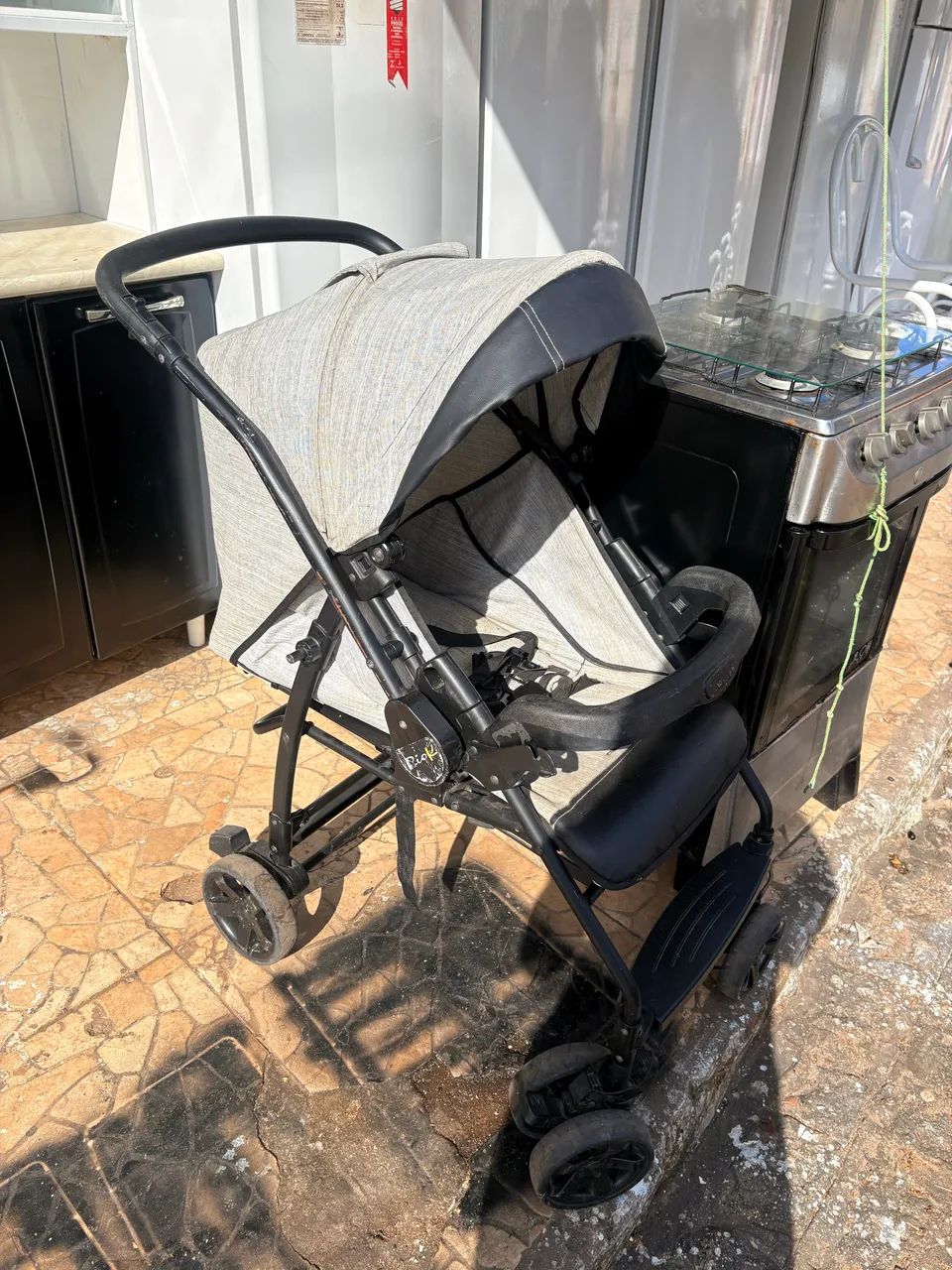 Carrinho de Beb ê - Usado - Foto 2