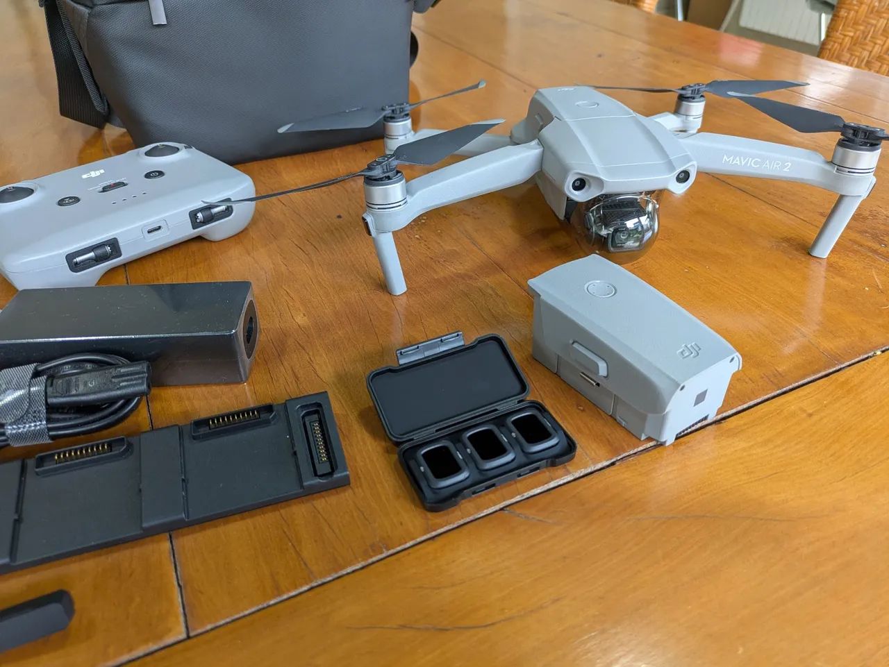 Drone DJI Mavic air 2 seminovo com 6,5h de uso - Foto 2
