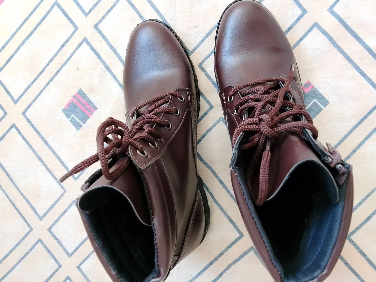 Bota lindíssima! Nunca usada! - Foto 5