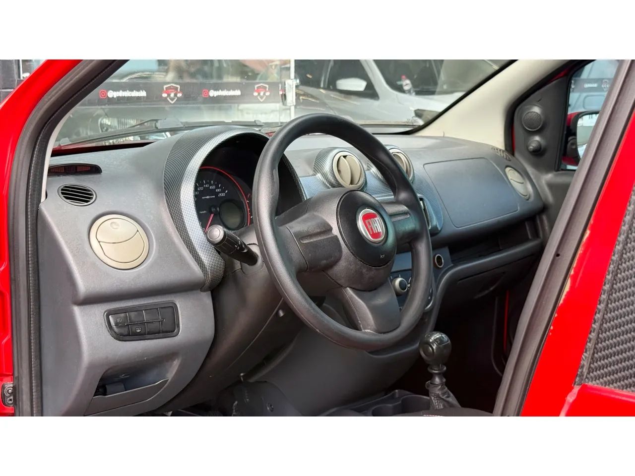Fiat Uno Sporting 1.4 EVO Fire Flex 8V 4P 2012 - Foto 4