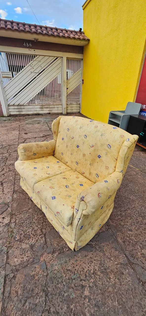 Sofa namoradeira usado acentos 100% - VENDO - Foto 4