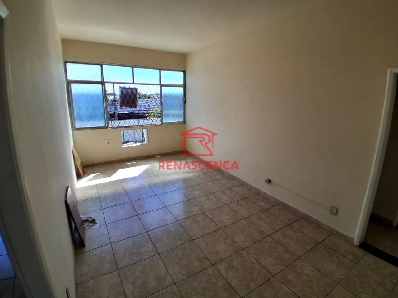 Casa com 2 Quartos na Estrada Intendente Magalhães - Bento Ribeiro. - Foto 3