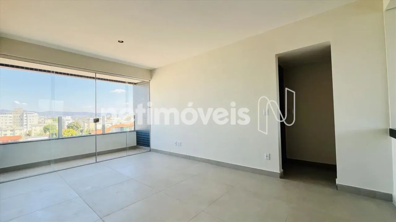 Excelente Apartamento 3 Quartos com suíte, elevador e varanda no Coração do Bairro Caiçara