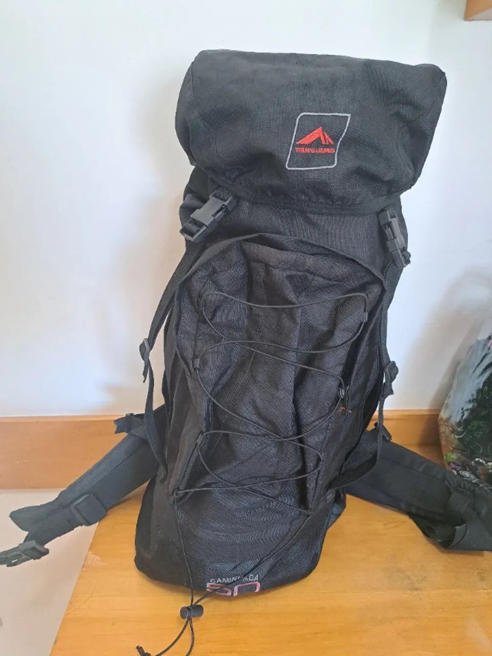 Mochila Cargueira 50 litros Trilhas e Rumos + Saco Estanque 20 litros de brinde