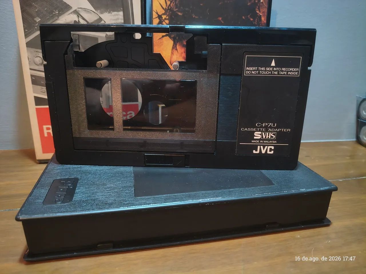 Vhs fitas e 1 Vhs Jvc adaptador  - Foto 2