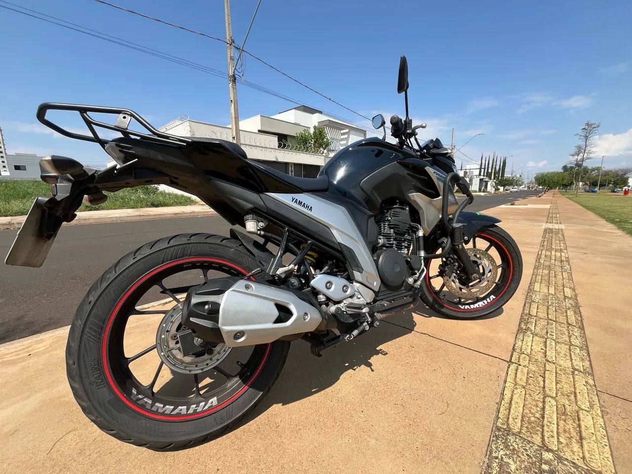 Fazer 250 - Foto 2