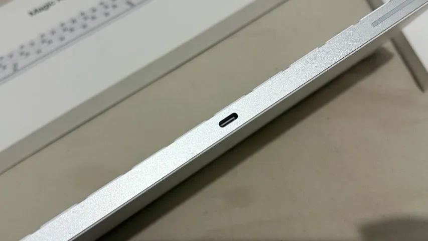 Teclado Magic Keyboard usado poucas vezes  - Foto 3