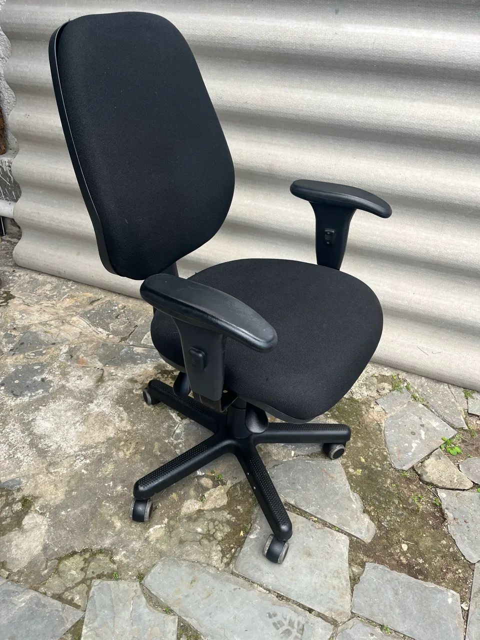 Cadeira de escritório flexform - Foto 2