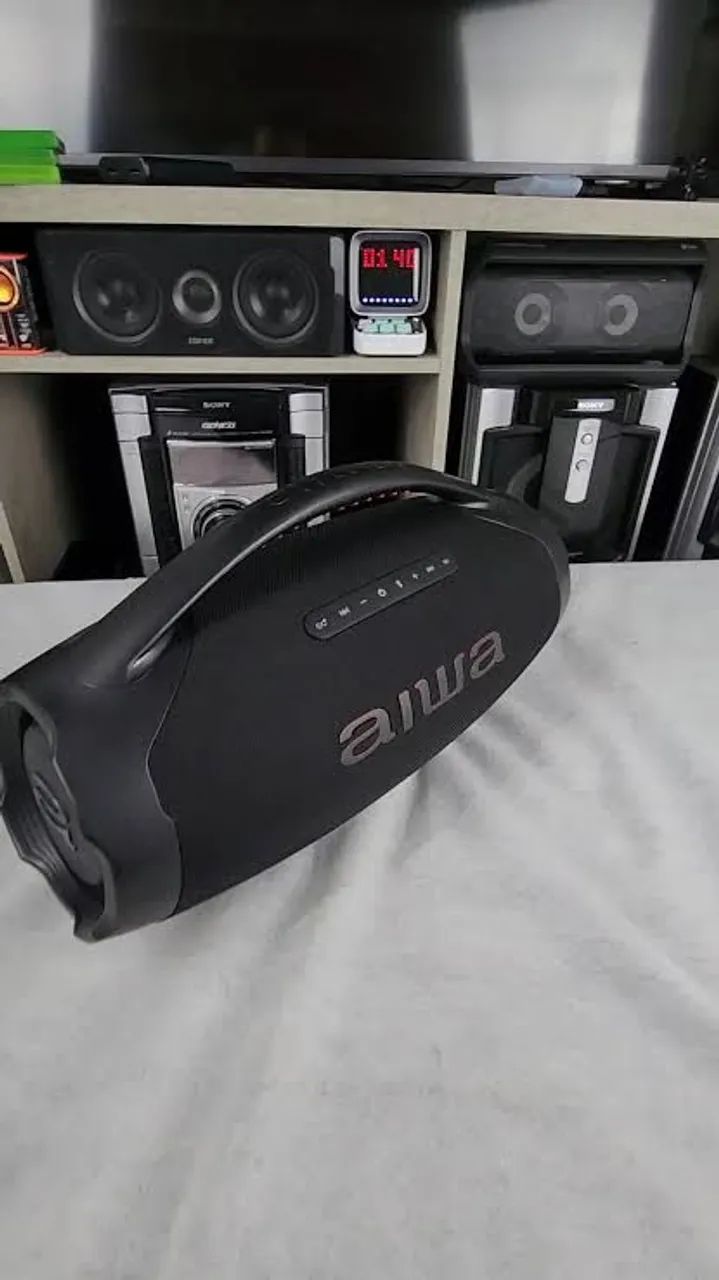 Bombom aiwa semi nova