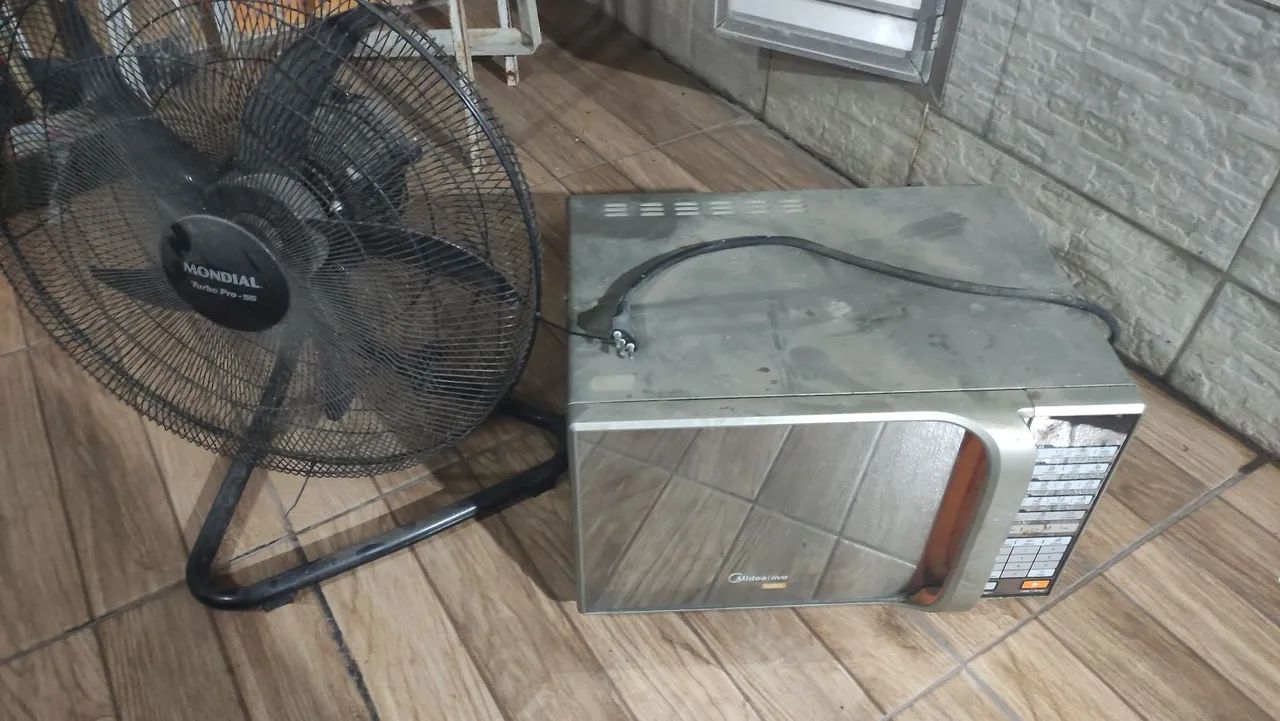 Microondas e ventilador 