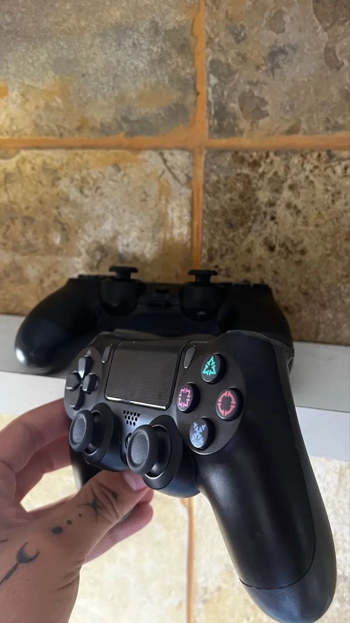 2 Controles de PS4 novos