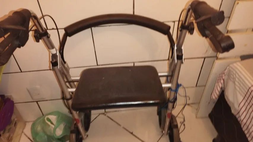 Andadeira para deficiente  - Foto 2