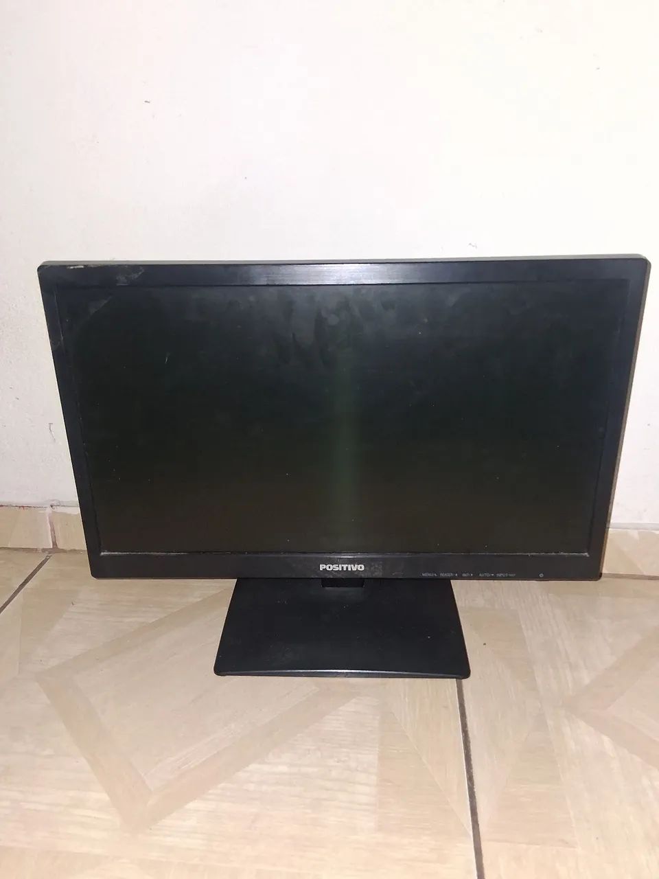 Vendo Monitor Positivo 19 Polegadas