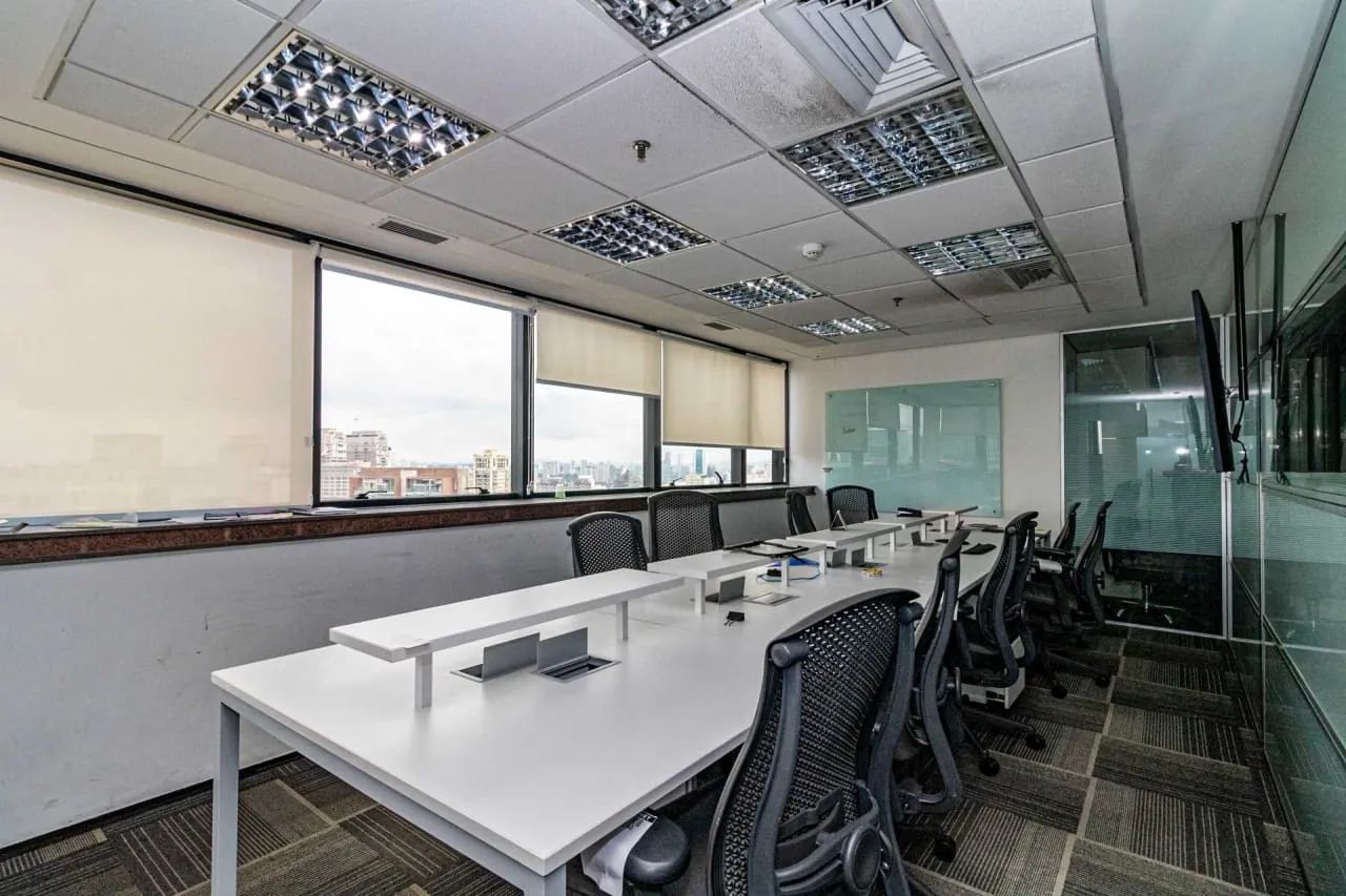 Sala comercial na Rua Iguatemi, 192 - Conjuntos 251, 252, 253 e 254  392 m²