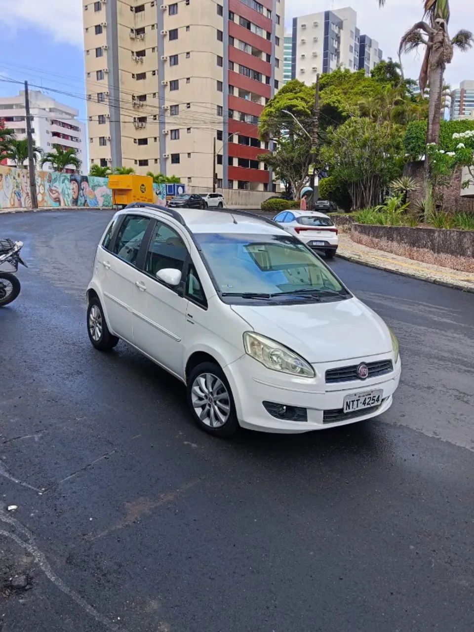 Fiat Idea ESSENCE 1.6 16V DUALOGIC FLEX 2011